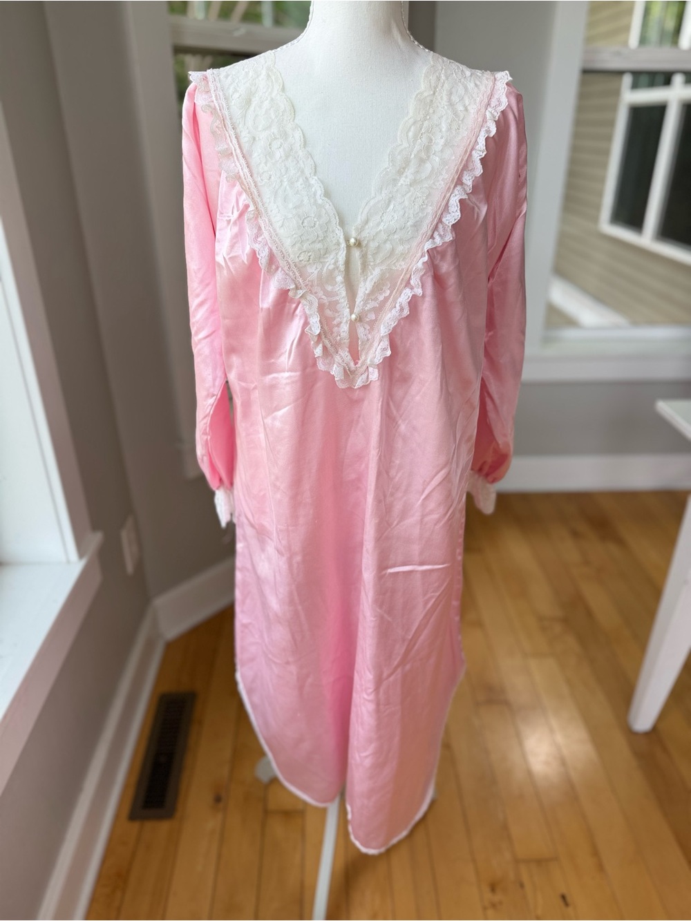 Vintage Honors Pink Lace Trim Flannel Lined Long Sleeve Nightgown Sz Small